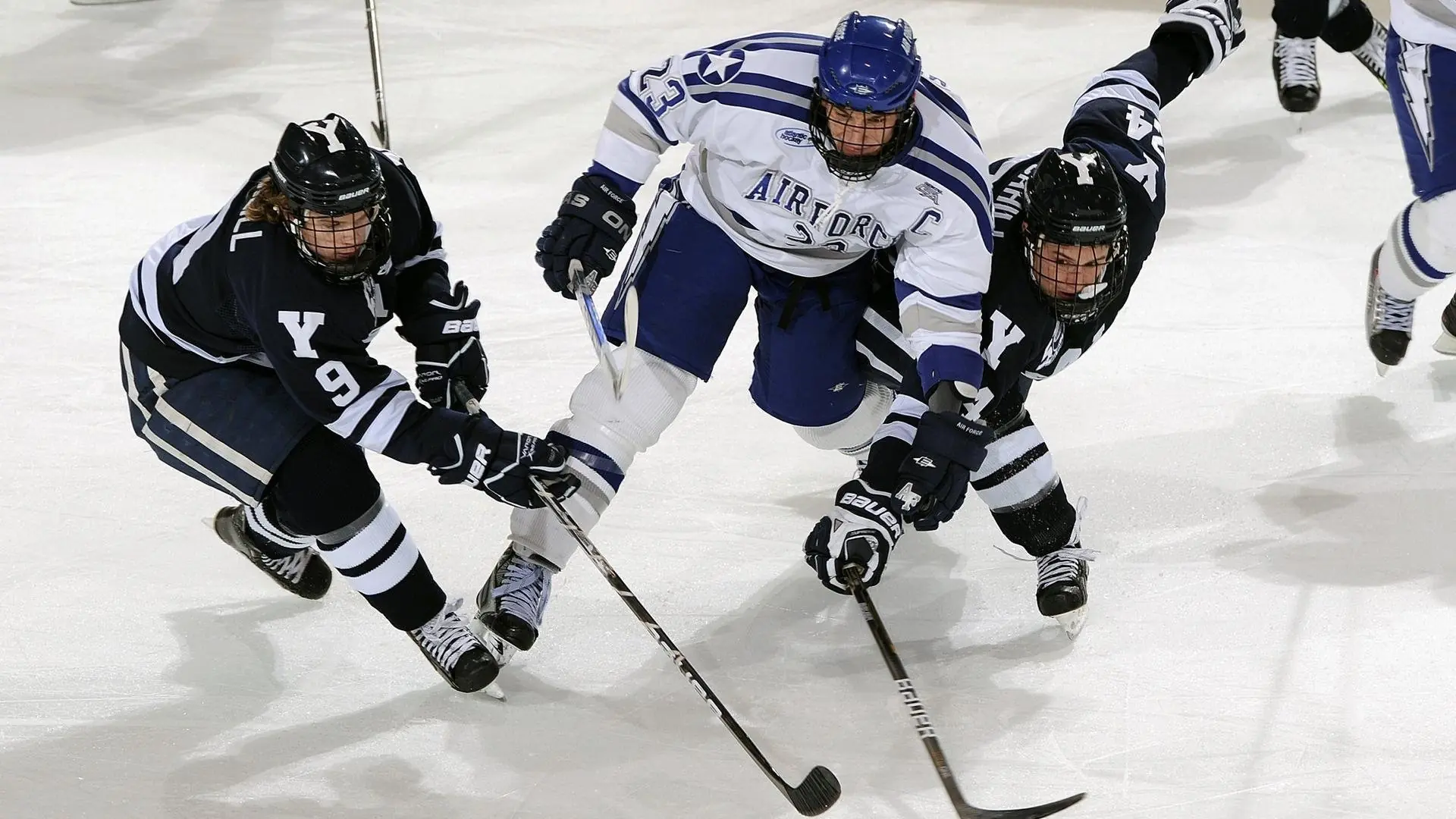 绝杀“定海神针”：那些瞬间改变欧冠历史的终结者